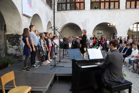 Območna revija otroških in mladinskih pevskih zborov občin Kamnik in Komenda (28)